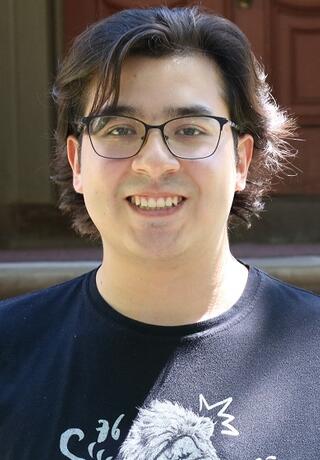 Headshot of Jose Betancourt